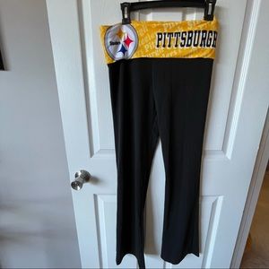NWT NFL Pittsburgh Steelers Women’s Sleepwear Leggings Size Medium.